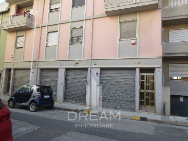 Foto Locale commerciale in via Ruggero Leoncavallo, Quartu Sant'Elena