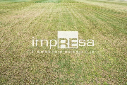 Foto Cessione attività in via Casaria, Roncade di 3000 m² in vendita