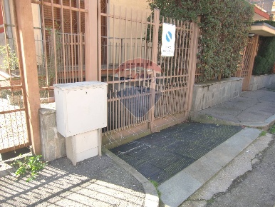 Foto Magazzino in Via Sestriere, Collegno Terracorta di 30 m² in vendita