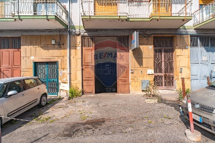 Foto Laboratorio in Via Santa Maria Di Nuovaluce, Catania di 450 m²