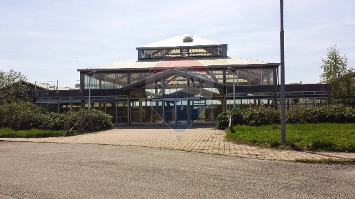 Foto Locale commerciale in VIA DELLA TOLLEGNA, Vigliano Biellese di 2800 m²