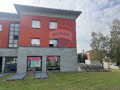 Foto Negozio in VIA ALESSANDRO MANZONI, Montello di 45 m² con 1 locali