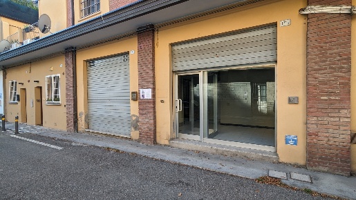 Foto Ufficio in Via Di Ravone, Bologna Colli Saragozza di 70 m² in affitto