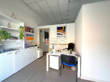 Foto Ufficio in Medicina centro, Medicina Medicina Buda di 60 m² in affitto