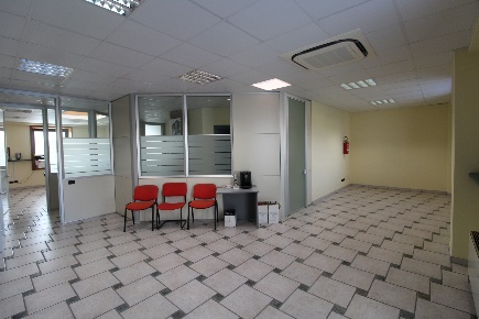 Foto Ufficio a Medicina Medicina Buda di 120 m² con 3 locali in affitto