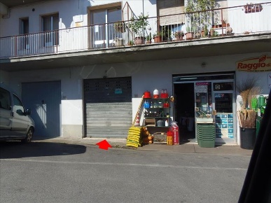 Foto Locale commerciale a Montepulciano di 29 m² in vendita