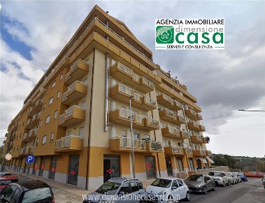 Foto Locale commerciale in Via Virgilio 21, San Cataldo Centro di 200 m²