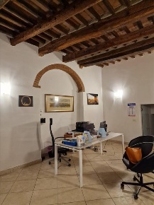 Foto Locale commerciale in Via di Vallerozzi 88, Siena in vendita
