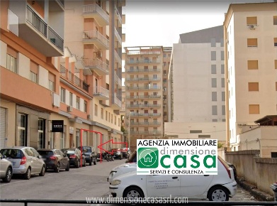 Foto Magazzino in Via Corsica 15-17, Caltanissetta di 105 m² in vendita