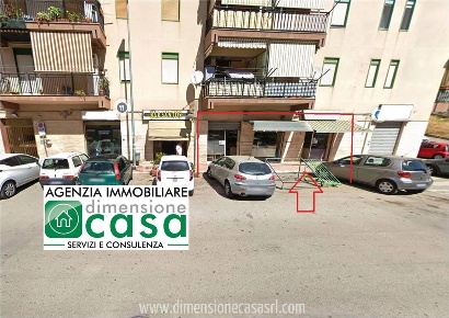 Foto Locale commerciale in Via Amico Valenti G 25, Caltanissetta Centro