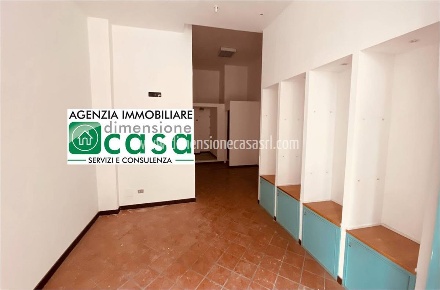 Foto Locale commerciale in V.le Trieste 77, Caltanissetta Centro di 32 m²