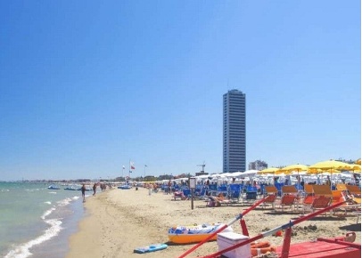 Foto Struttura turistica in LUNGOMARE, Cesenatico Villamarina Mare di 1 m²