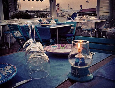 Foto Ristorante in VIA DELL'EMPORIO 17, Pozzuoli di 120 m² con 4 locali