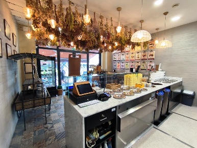 Foto Attività commerciale a Pordenone Centro Storico di 80 m² in vendita