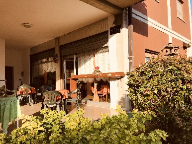 Foto Attività commerciale in REANA DEL ROJALE, Reana del Rojale di 60 m²