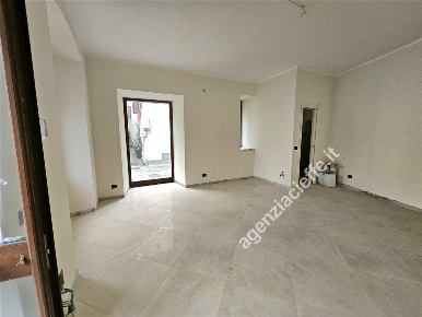 Foto Ufficio a Massa Centro di 33 m² con 1 locali in vendita
