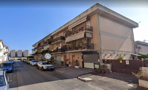 Foto Locale commerciale in viale europa 47, Grosseto Regioni di 140 m²