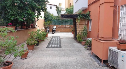Foto Locale commerciale in Via Volterra 1/C, Roma Villa Fiorelli di 575 m²