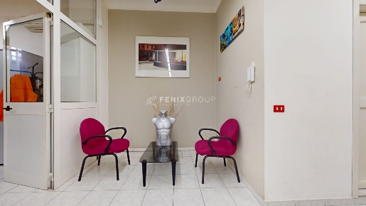 Foto Ufficio in Via Mauro Macchi 42, Milano Centrale di 220 m² con 5 locali