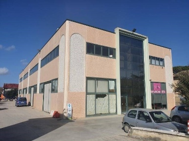 Foto Magazzino in via dei vetrai 3, Spoleto Via Marconi, San Nicolò