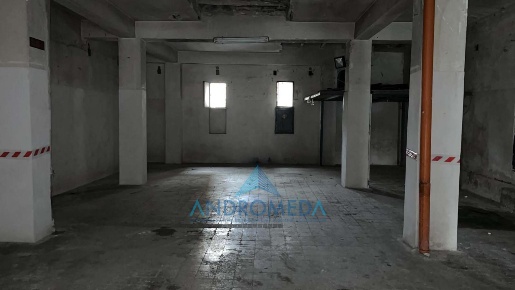 Foto Laboratorio a Napoli Secondigliano di 240 m² con 2 locali in vendita