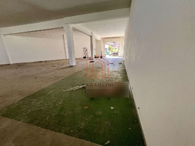 Foto Negozio in Via Terenzio Latina 78, Latina Centro di 222 m² in affitto