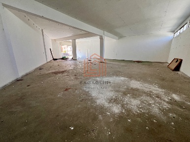 Foto Negozio in Via Terenzio Latina 78, Latina Centro di 222 m² in affitto