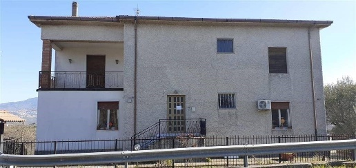 Foto Ufficio in VIA TAVERNA SOTTANA 48, Piane Crati di 140 m² con 4 locali