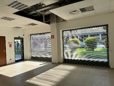 Foto Locale commerciale in Via Felice Cavallotti 229, Sesto San Giovanni