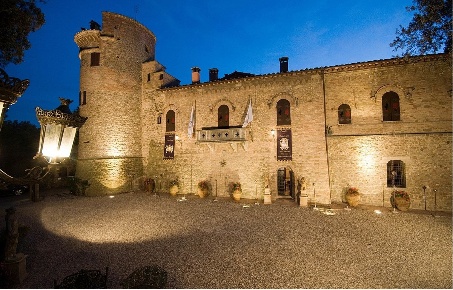 Foto Hotel in Via della libertà 2, Deruta Castelleone di 2100 m² in vendita
