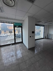 Foto Ufficio in Via Mazzini 111, Siena Stazione di 198 m² con 2 locali