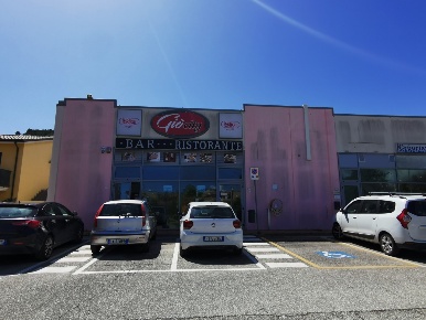 Foto Negozio in Via Sacco e Vanzetti 77, Pedaso di 380 m² con 2 locali