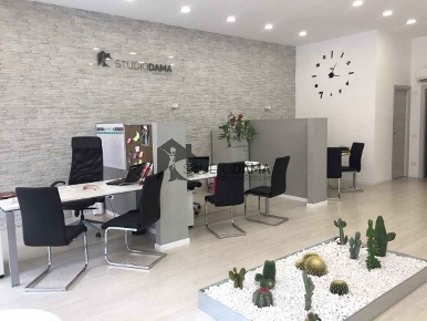 Foto Bar a Villanuova sul Clisi Centro di 135 m² con 4 locali in vendita