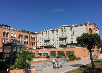 Foto Negozio in Via Montarice 11, Porto Recanati Centro di 100 m²