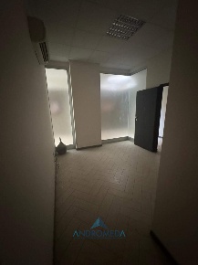 Foto Ufficio a Aversa di 60 m² con 3 locali in vendita