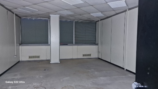 Foto Ufficio in Via Vicinale Santa Maria del pianto, Napoli Poggioreale