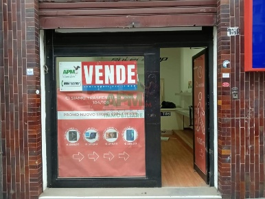 Foto Locale commerciale in Corso Luigi Fera 150, Cosenza Centro di 49 m²