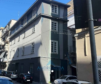 Foto Hotel a Napoli Mercato di 950 m² con 20 locali in vendita