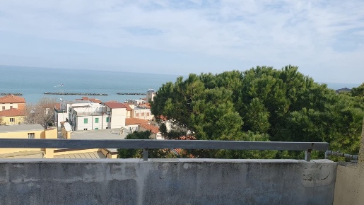 Foto Ufficio in Via Porta Nuova 9, Francavilla al Mare Centro di 150 m²
