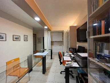 Foto Ufficio a Follonica Centro di 40 m² con 1 locali in vendita