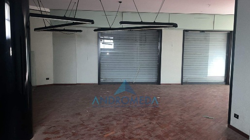 Foto Locale commerciale a Aversa di 170 m² con 1 locali in affitto