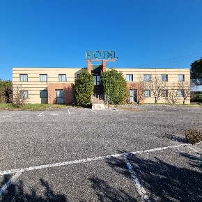 Foto Hotel in Via della Galeotta 10, Altopascio Spianate, Ponte ai Pini