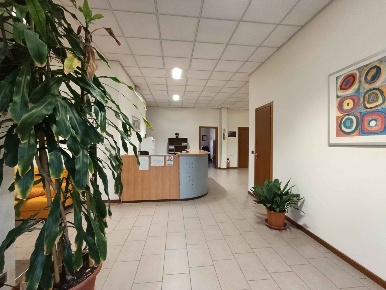 Foto Ufficio a Pistoia Sant'Agostino di 230 m² con 8 locali in affitto