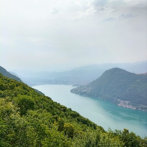 Foto Hotel in via Poletti, Alta Valle Intelvi Lanzo D'Intelvi di 3000 m²