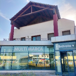 Foto Negozio in Via Abetone Brennero 145, Poggio Rusco Centro di 3300 m²