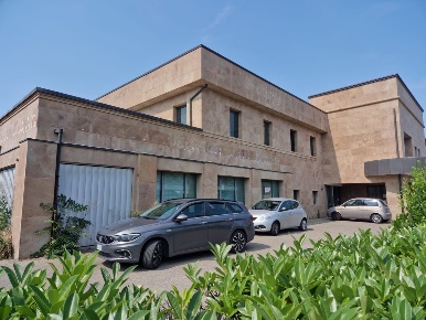 Foto Locale commerciale in via Provinciale Francesca Sud 90, Centro