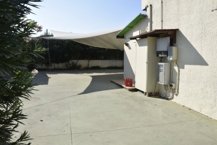 Foto Locale commerciale a Cellole Baia Domizia di 110 m² in vendita
