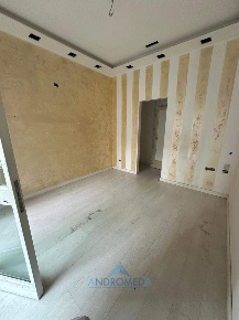 Foto Locale commerciale a Napoli Pigna - Omodeo di 20 m² con 1 locali