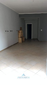 Foto Locale commerciale a Napoli Ponticelli di 50 m² con 2 locali