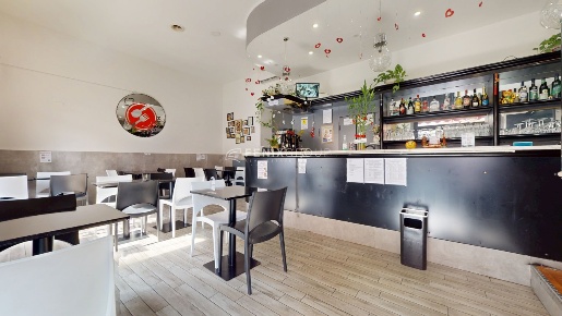 Foto Locale commerciale a Milano Cimiano di 95 m² con 3 locali in vendita
